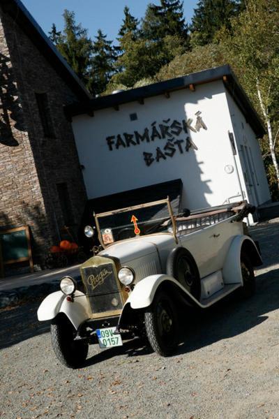 Hotel Farmarska Basta Velký Újezd Exterior foto